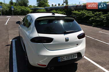 Хэтчбек SEAT Leon 2010 в 