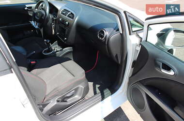 Хэтчбек SEAT Leon 2010 в 