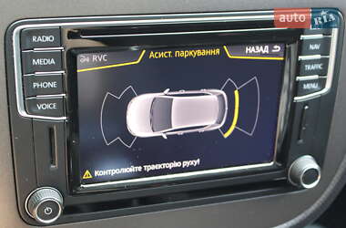 Хэтчбек SEAT Leon 2010 в 