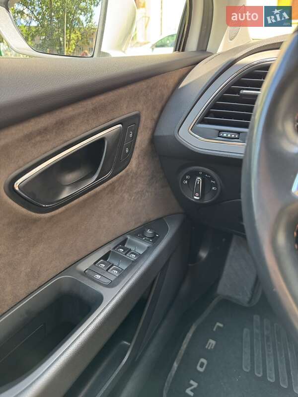 Универсал SEAT Leon 2016 в Киеве