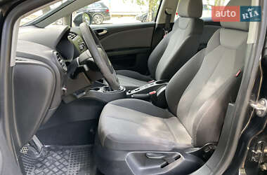 Хетчбек SEAT Leon 2011 в 
