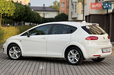 Хэтчбек SEAT Leon 2010 в 