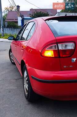 Хэтчбек SEAT Leon 2005 в 