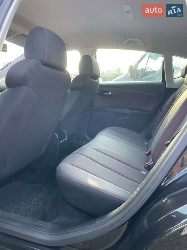 Хетчбек SEAT Leon 2007 в Луцьку