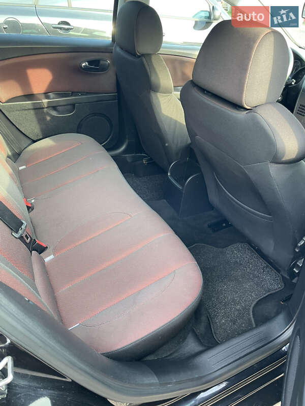Хетчбек SEAT Leon 2007 в Луцьку