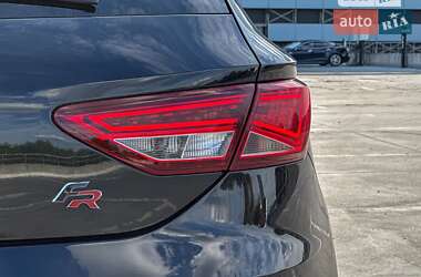 Хэтчбек SEAT Leon 2014 в 