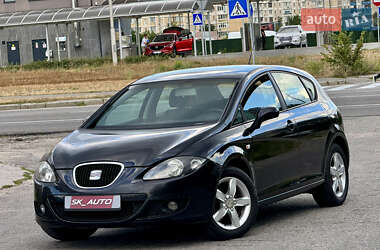 Хэтчбек SEAT Leon 2008 в 