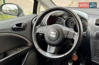 Хэтчбек SEAT Leon 2008 в 