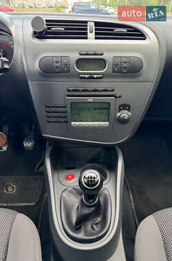 Хэтчбек SEAT Leon 2008 в 