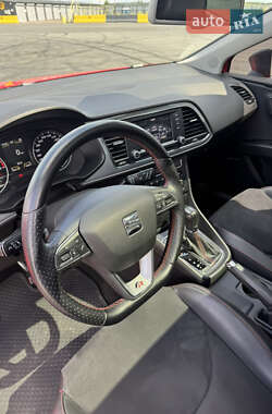 Хэтчбек SEAT Leon 2013 в Киеве