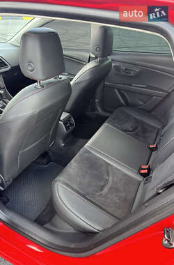 Хэтчбек SEAT Leon 2013 в Киеве