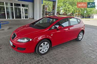 Хэтчбек SEAT Leon 2005 в 