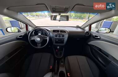 Хэтчбек SEAT Leon 2005 в 