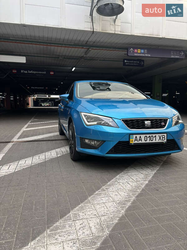 Хэтчбек SEAT Leon 2016 в Киеве