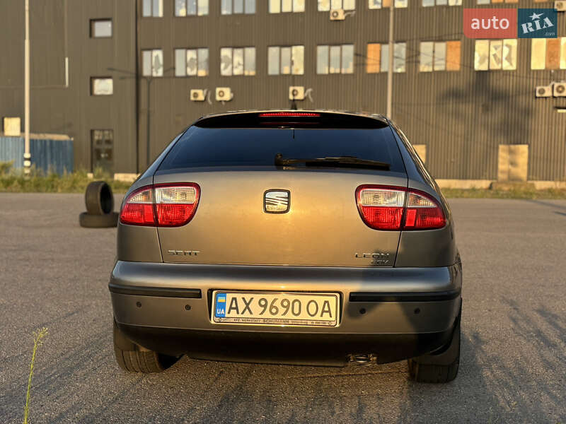 Хэтчбек SEAT Leon 2003 в Харькове