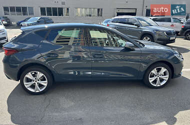 Хэтчбек SEAT Leon 2025 в Киеве