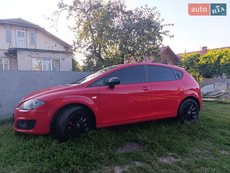 Хэтчбек SEAT Leon 2011 в Ивано-Франковске фото 4 Хэтчбек SEAT Leon 2011 в Ивано-Франковске