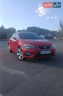 Хэтчбек SEAT Leon 2014 в Киеве
