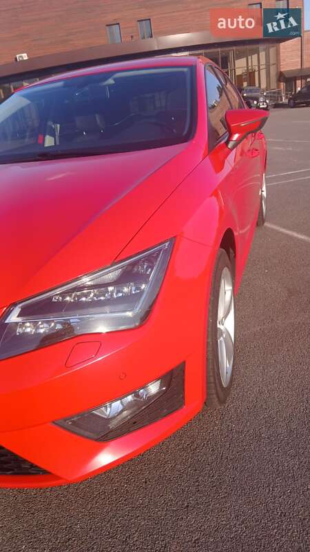 Хэтчбек SEAT Leon 2014 в Киеве