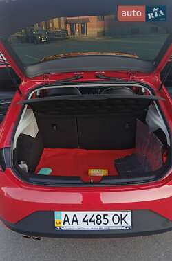 Хэтчбек SEAT Leon 2014 в 