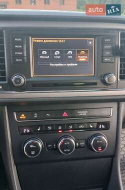 Хэтчбек SEAT Leon 2014 в 