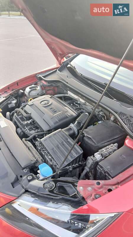 Хэтчбек SEAT Leon 2014 в Киеве