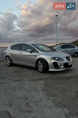 Хэтчбек SEAT Leon 2008 в 