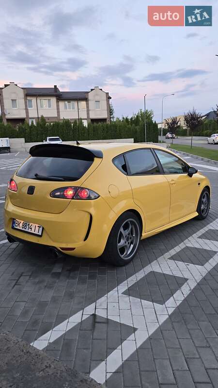 Хэтчбек SEAT Leon 2007 в Ровно