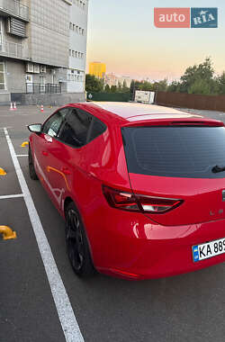 Хэтчбек SEAT Leon 2013 в 
