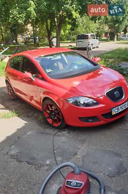 Хетчбек SEAT Leon 2008 в Чернігові