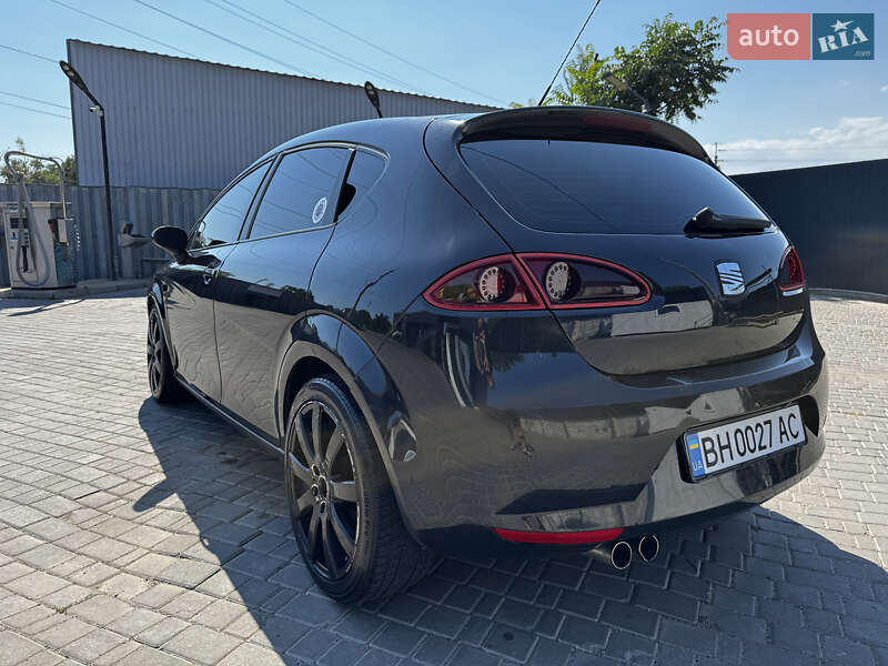 Хэтчбек SEAT Leon 2007 в 