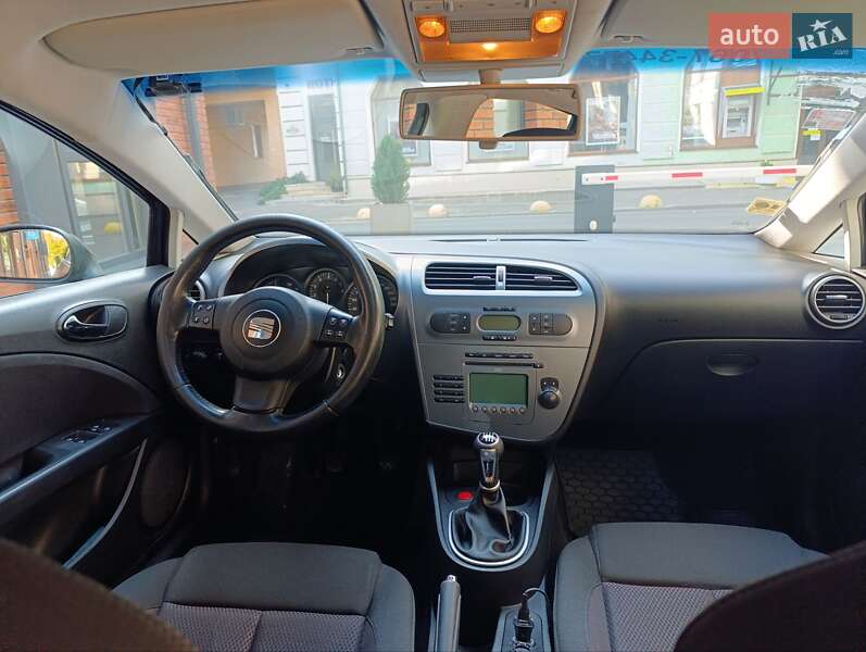 Хэтчбек SEAT Leon 2008 в Коломые фото 25 Хэтчбек SEAT Leon 2008 в Коломые