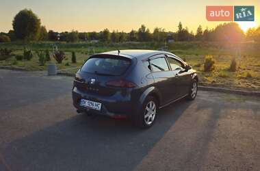 Хэтчбек SEAT Leon 2006 в 