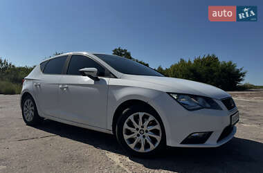 Хэтчбек SEAT Leon 2013 в Прилуках