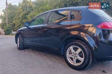 Хэтчбек SEAT Leon 2011 в Тернополе