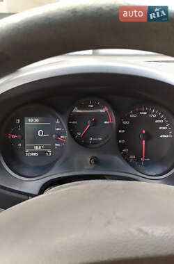 Хэтчбек SEAT Leon 2012 в 
