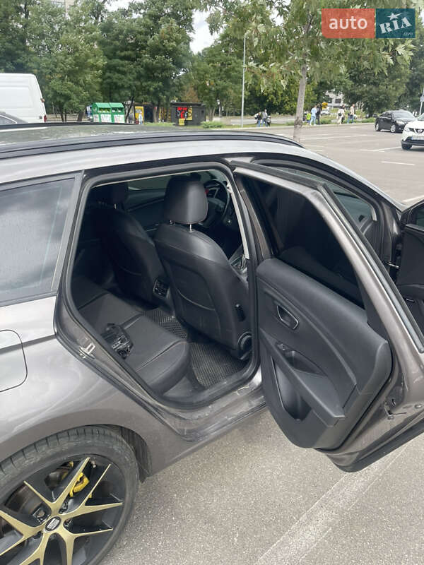 Универсал SEAT Leon 2013 в Киеве