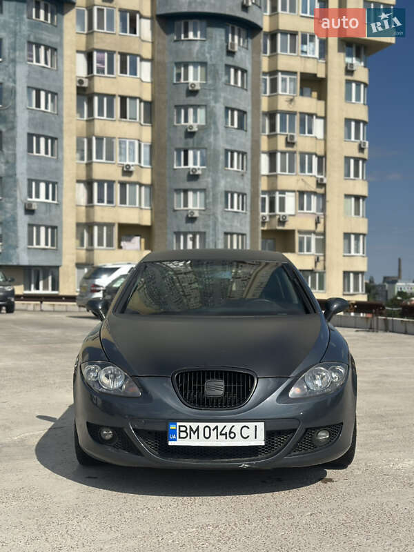 Хэтчбек SEAT Leon 2006 в Киеве
