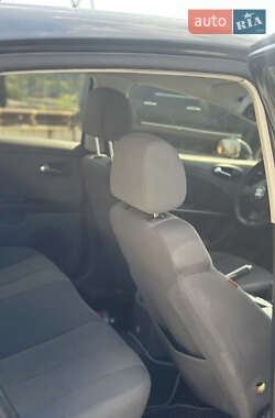 Хэтчбек SEAT Leon 2006 в 