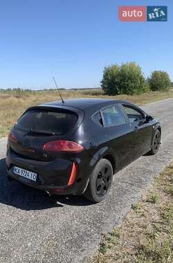 Хэтчбек SEAT Leon 2006 в 