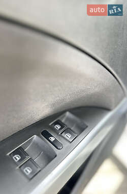 Хэтчбек SEAT Leon 2009 в 