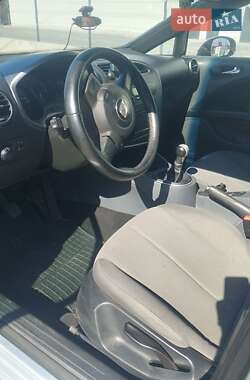 Хэтчбек SEAT Leon 2005 в 