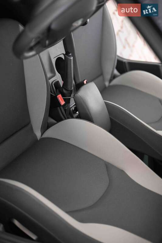 Універсал SEAT Leon 2014 в Ужгороді