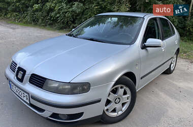 Хэтчбек SEAT Leon 2000 в Львове