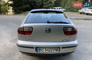 Хэтчбек SEAT Leon 2000 в 