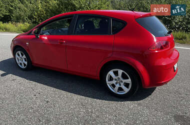 Хетчбек SEAT Leon 2010 в 