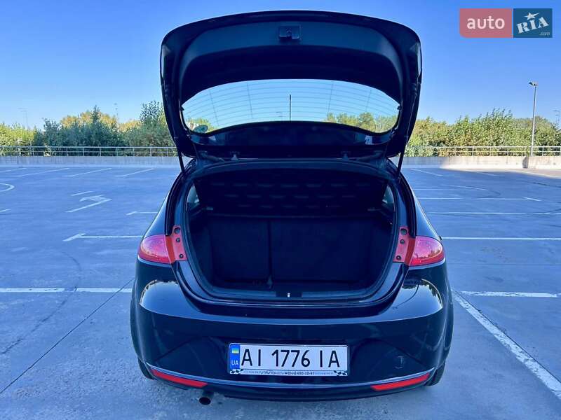 Хэтчбек SEAT Leon 2011 в Киеве фото 16 Хэтчбек SEAT Leon 2011 в Киеве