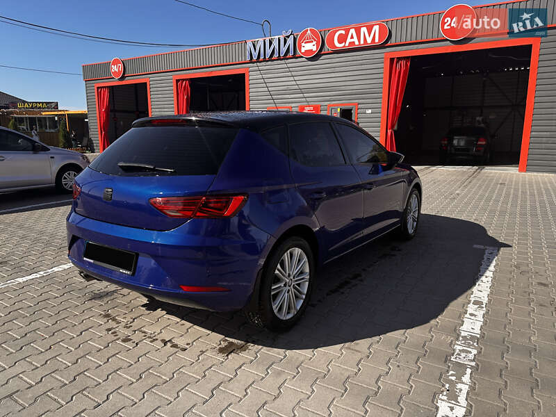 Хэтчбек SEAT Leon 2017 в Киеве