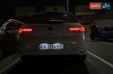 Хэтчбек SEAT Leon 2013 в 
