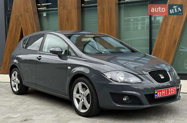 Хетчбек SEAT Leon 2010 в Луцьку